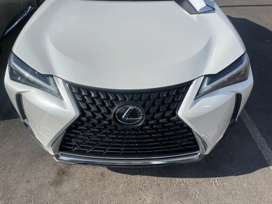 2024 Lexus UX 250h Premium photo 1