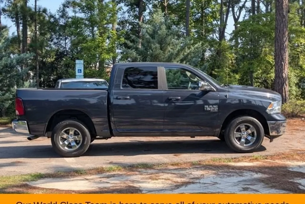 2021 Ram 1500 Classic SLT photo 1