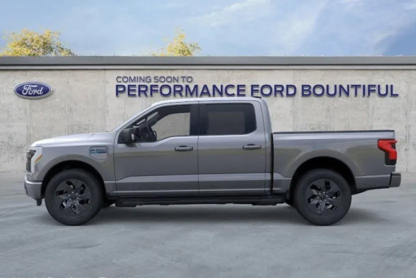 2025 Ford F-150 Lightning photo 1