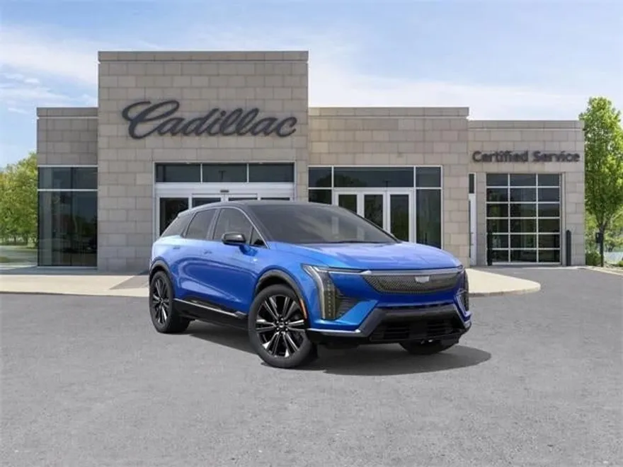 2025 Cadillac Optiq Luxury photo 1