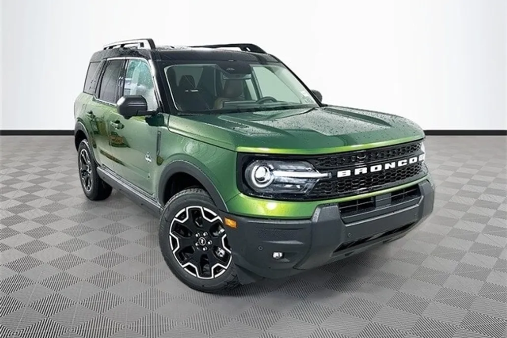 2025 Ford Bronco Sport Outer Banks photo 1