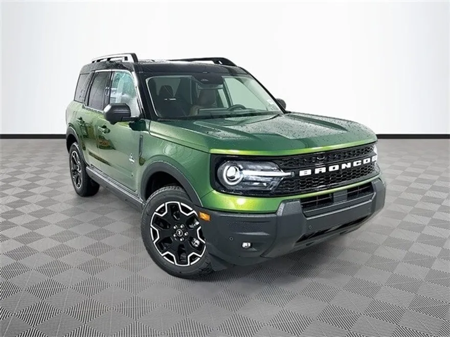 2025 Ford Bronco Sport Outer Banks photo 1