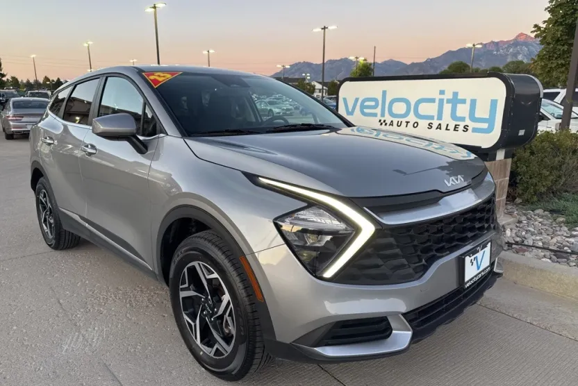 2023 Kia Sportage LX photo 1