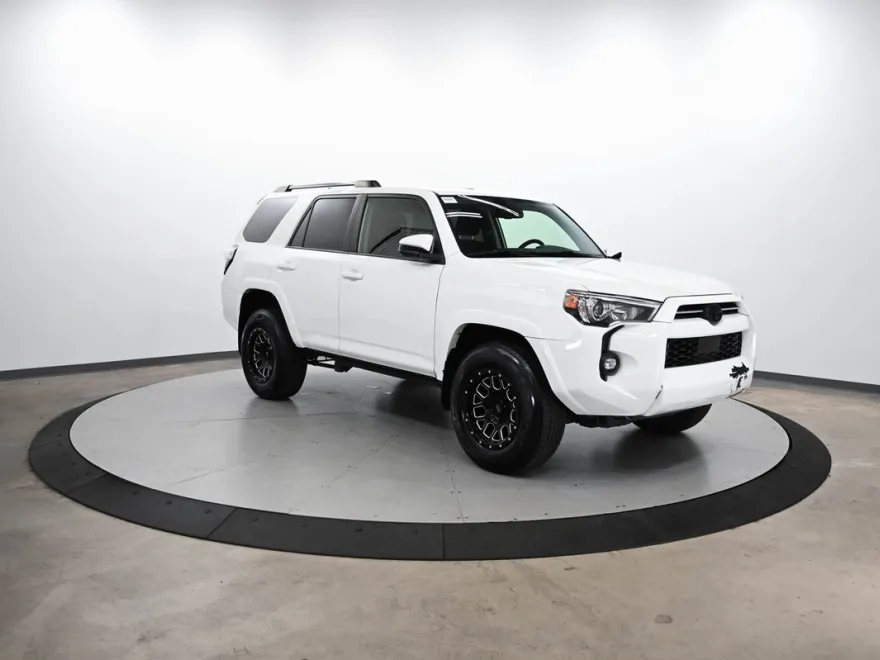 2022 Toyota 4Runner Trail photo 1