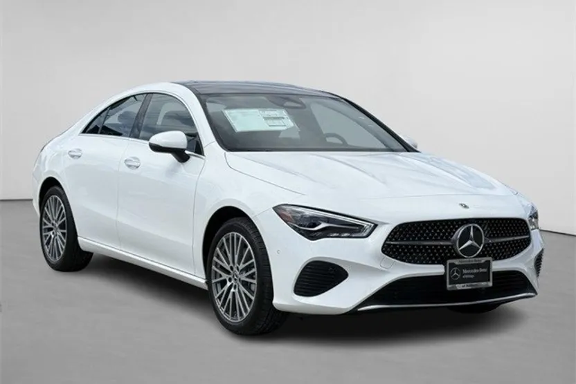 2025 Mercedes Benz CLA 250 4MATIC photo 1
