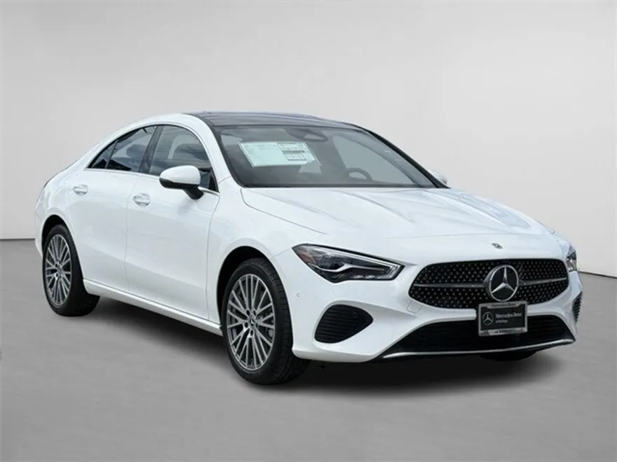 2025 Mercedes Benz CLA 250 4MATIC photo 1