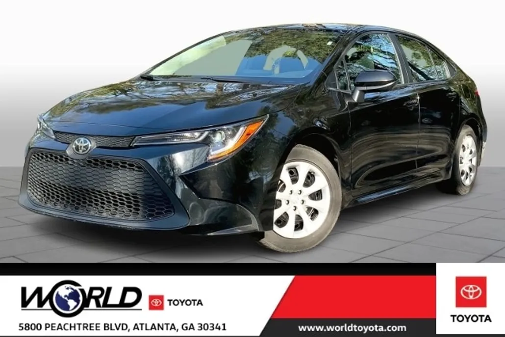 2021 Toyota Corolla LE photo 1