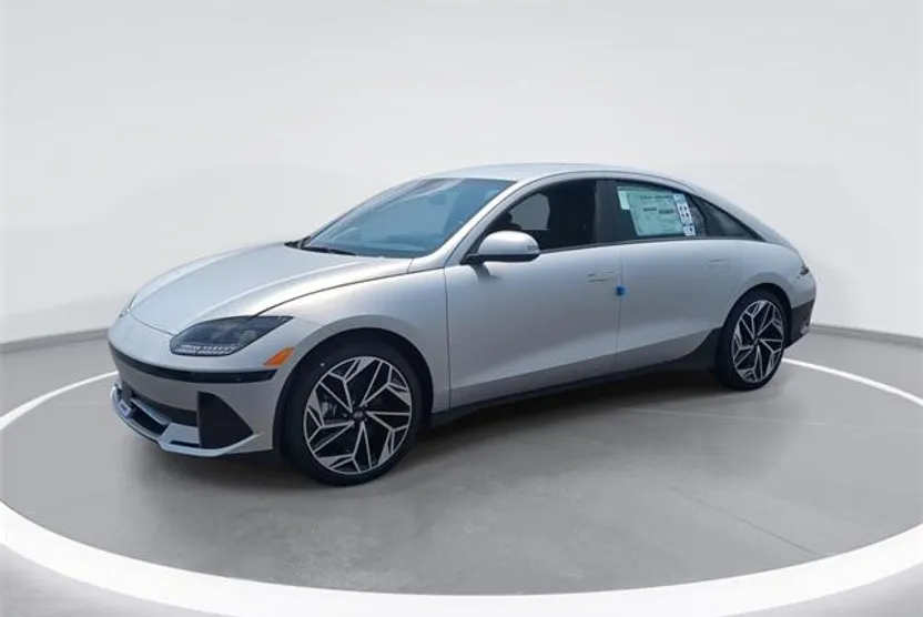 2025 Hyundai Ioniq 6 SEL photo 1
