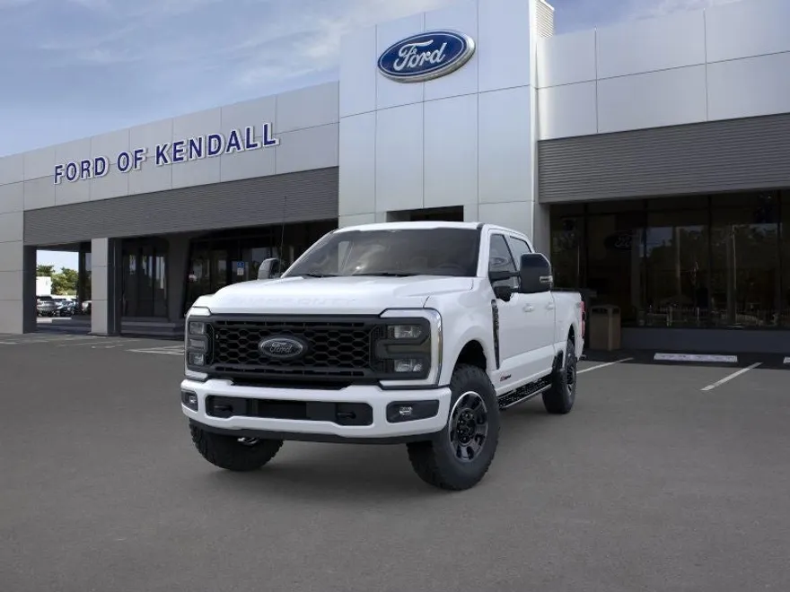 2025 Ford F-350 Lariat photo 1