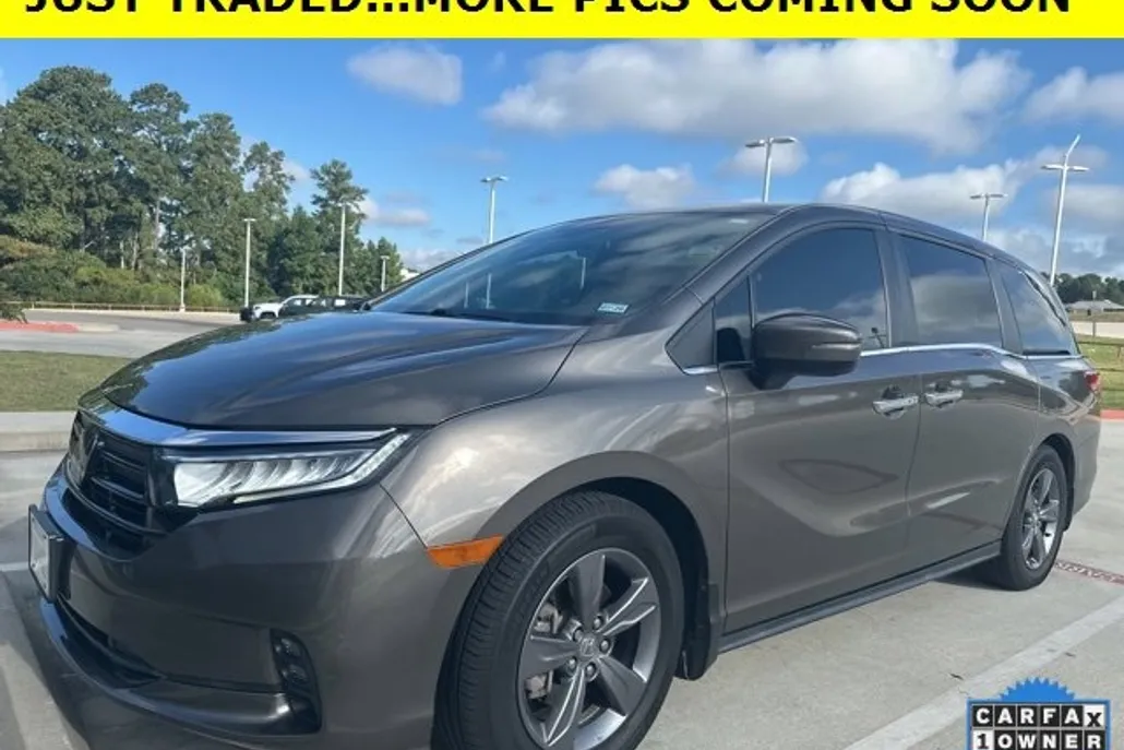 2022 Honda Odyssey EX photo 1