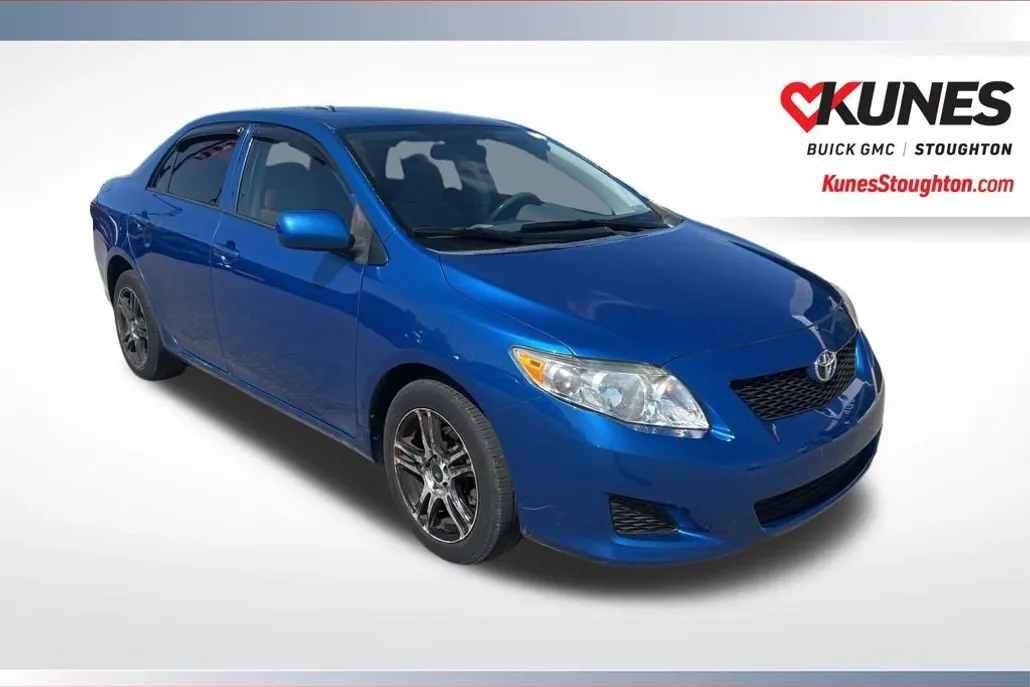 2009 Toyota Corolla LE photo 1