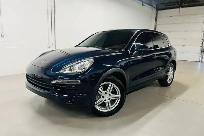2011 Porsche Cayenne photo 1