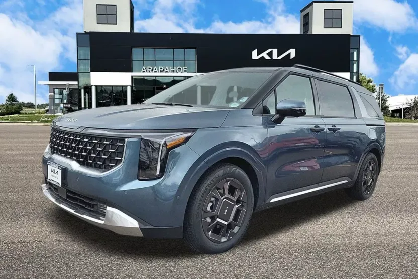 2026 Kia Carnival SX photo 1