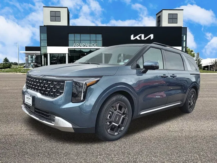 2026 Kia Carnival SX photo 1
