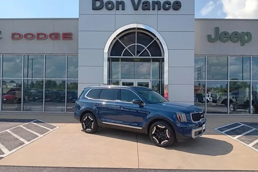 2024 Kia Telluride EX photo 1