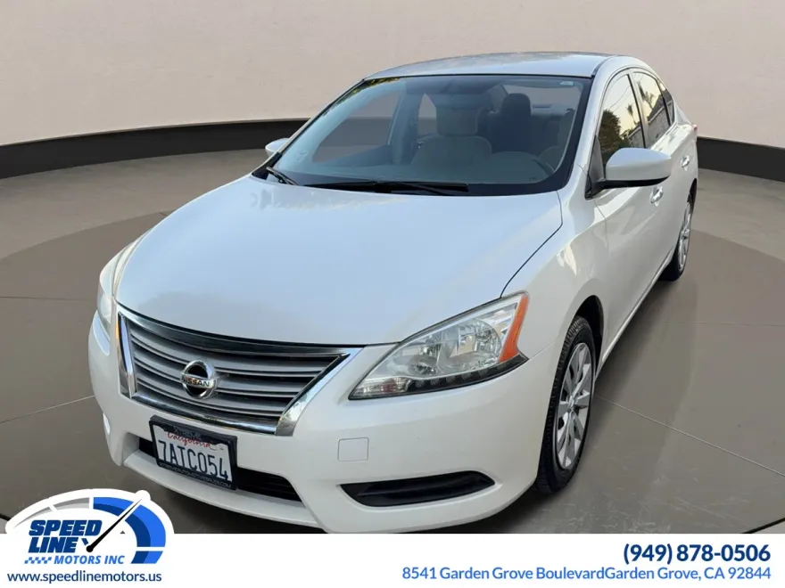 2013 Nissan Sentra SV photo 1