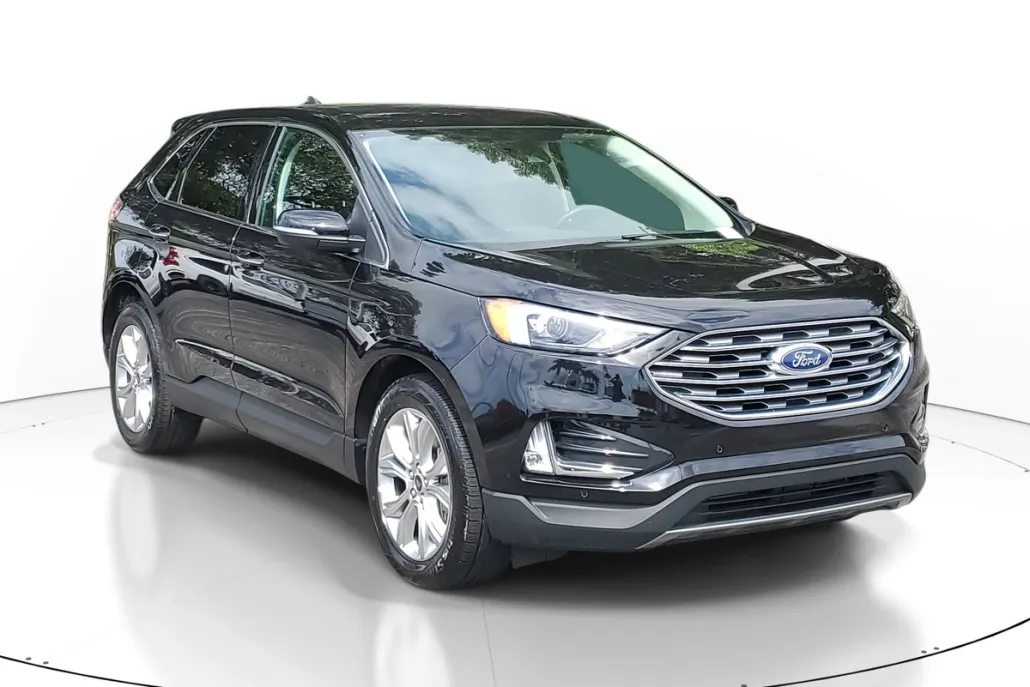 2024 Ford Edge Titanium photo 1