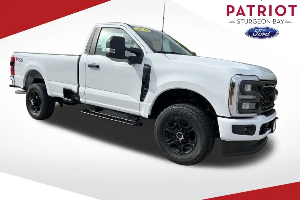 2025 Ford F-350 photo 1