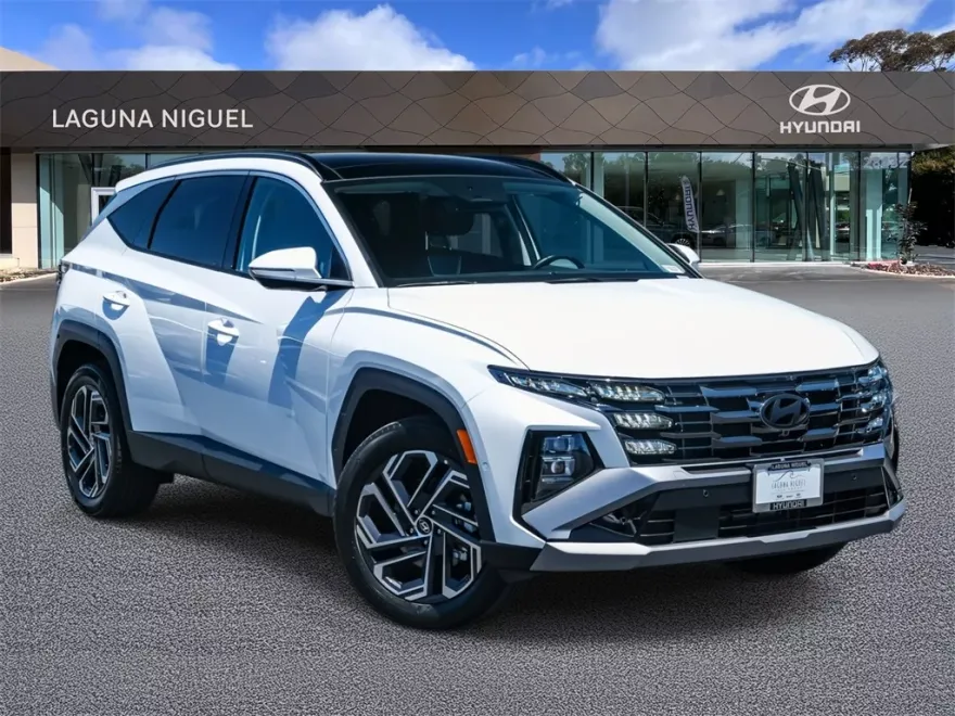 2025 Hyundai Tucson Hybrid Limited photo 1