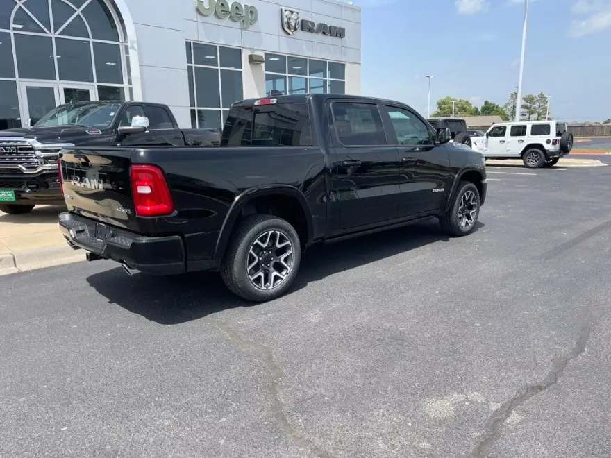 2025 Ram 1500 Laramie photo 1
