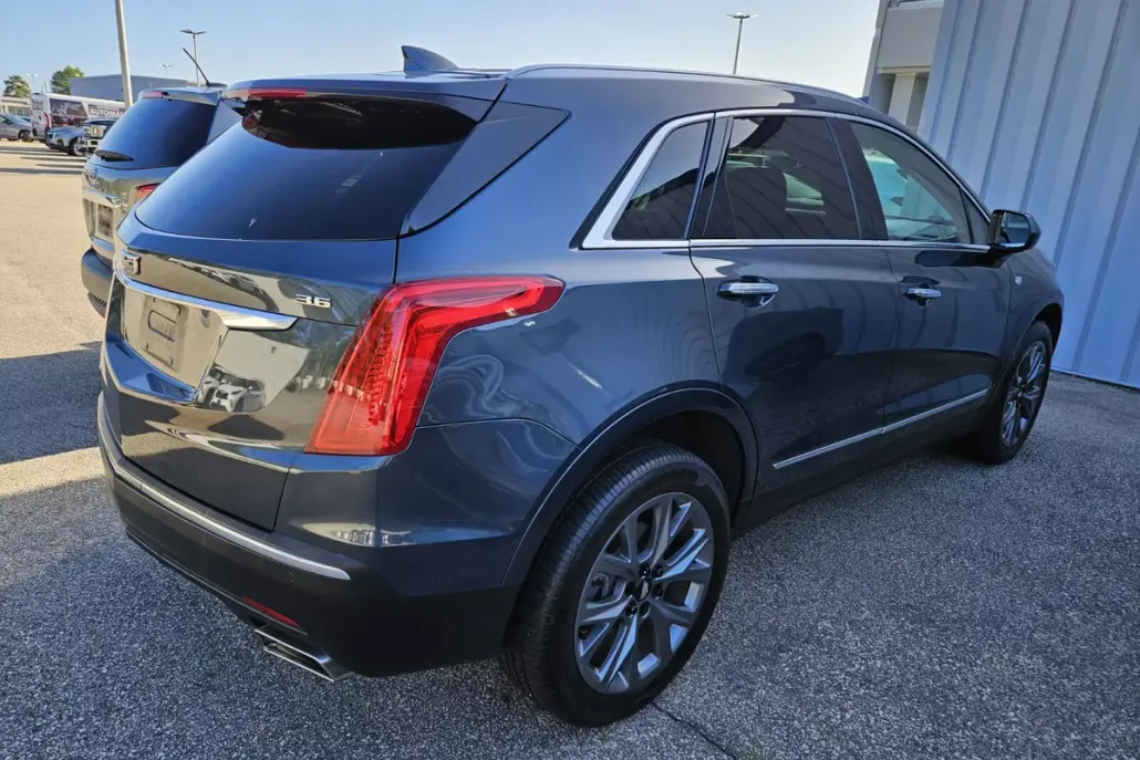 2019 Cadillac XT5 Luxury photo 1