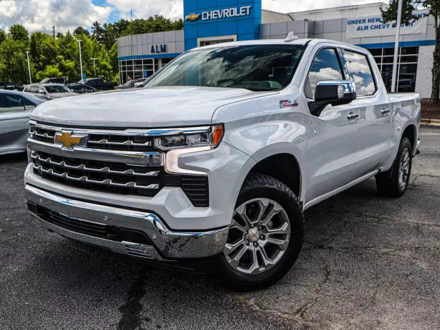 2025 Chevrolet Silverado 1500 LTZ photo 1