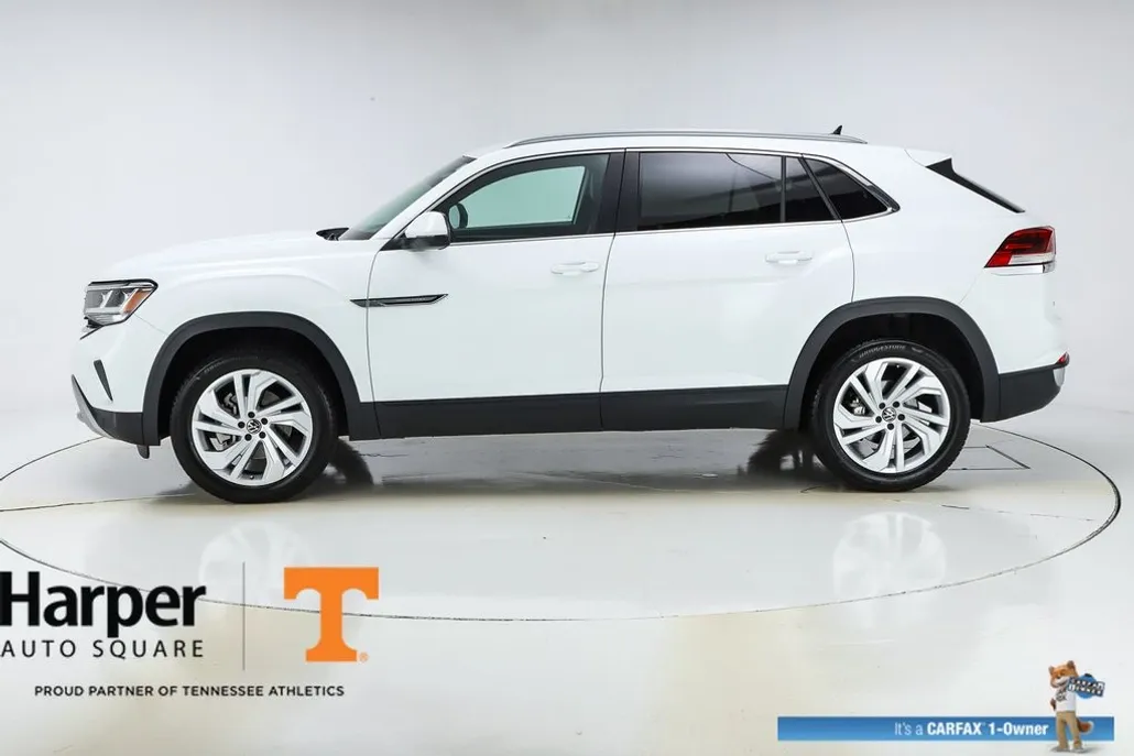 2020 Volkswagen Atlas Cross Sport V6 SEL photo 1