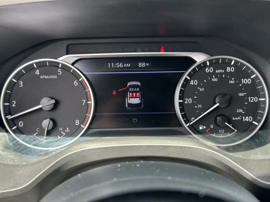 2023 Nissan Rogue SV photo 24