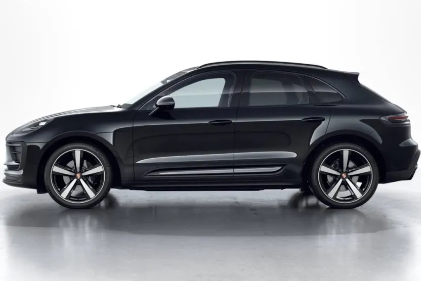 2026 Porsche Macan T photo 1