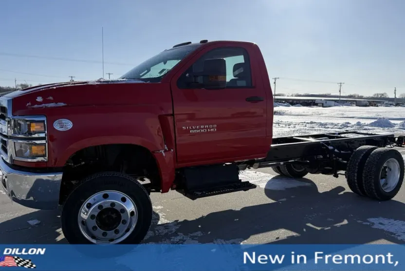 2024 Chevrolet Silverado 6500HD Work Truck photo 1