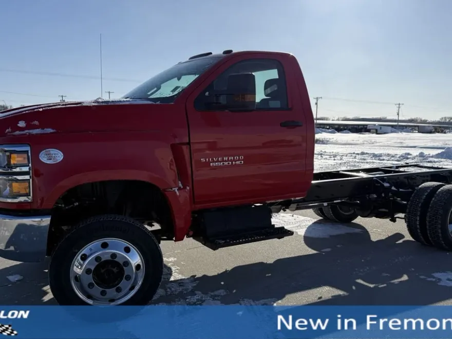 2024 Chevrolet Silverado 6500HD Work Truck photo 1