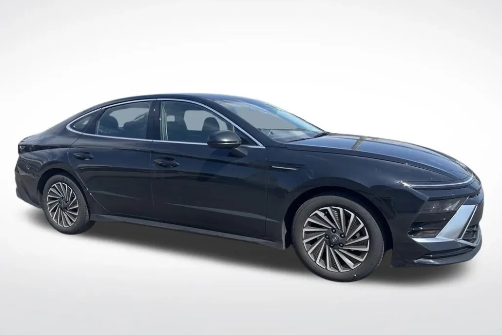 2024 Hyundai Sonata Hybrid SEL photo 1