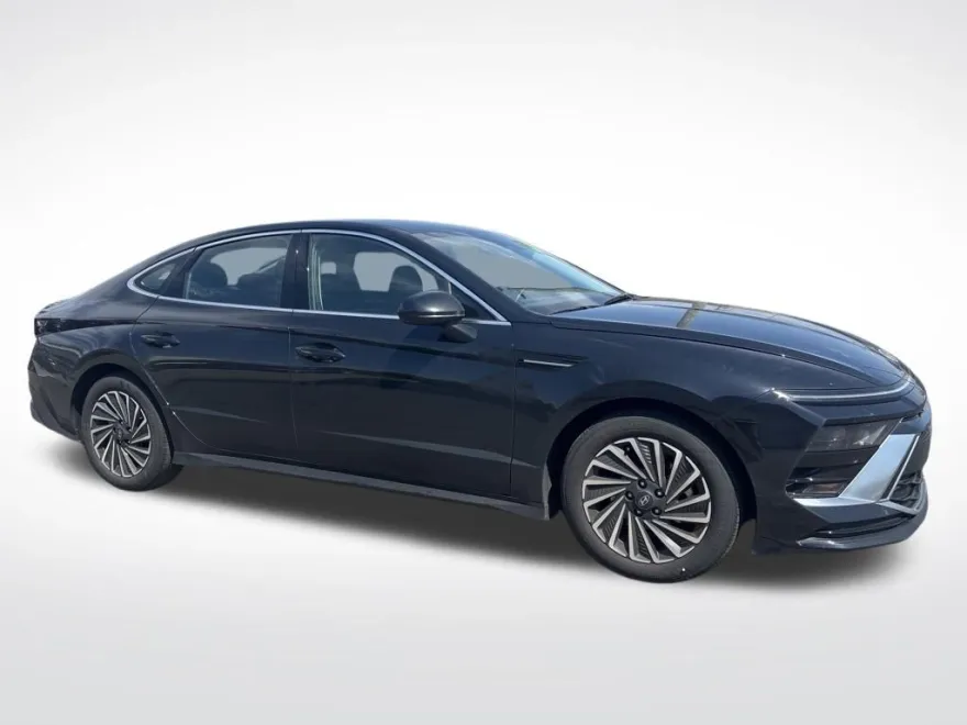 2024 Hyundai Sonata Hybrid SEL photo 1