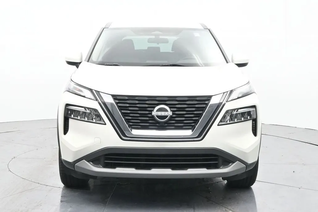2023 Nissan Rogue SV photo 1