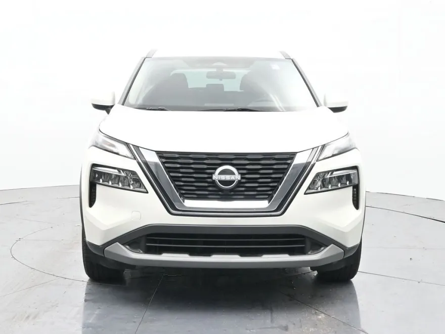2023 Nissan Rogue SV photo 1