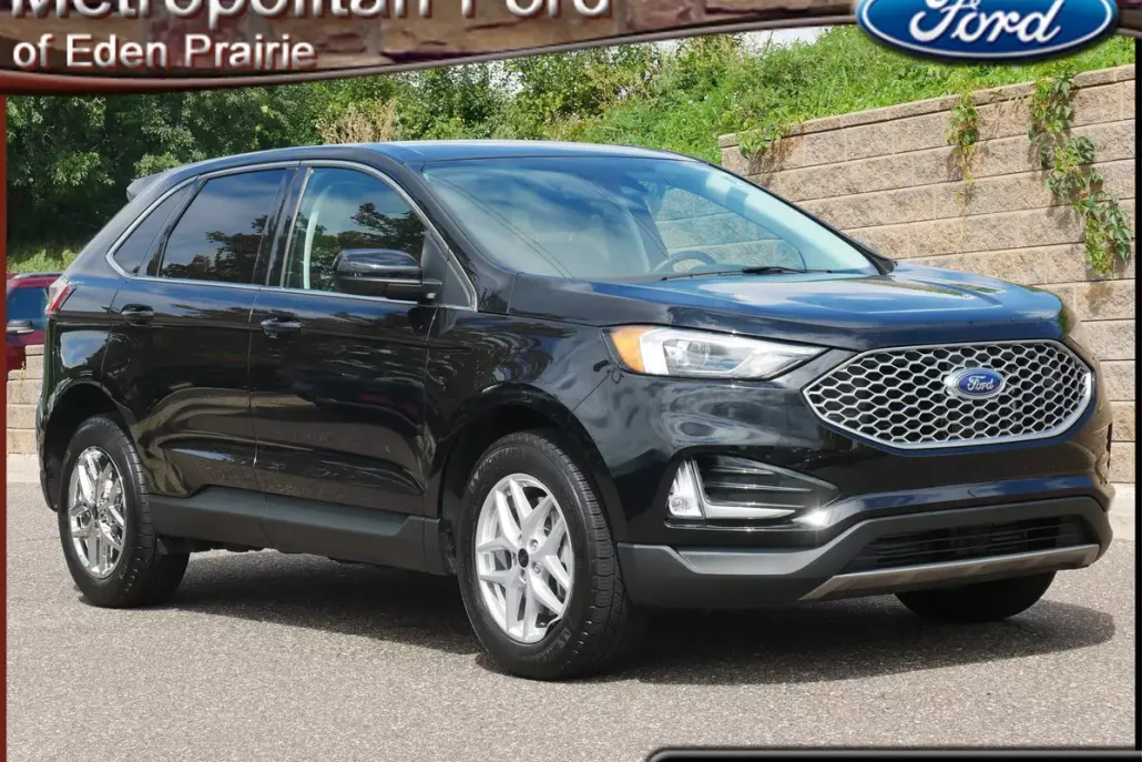 2023 Ford Edge SEL photo 1