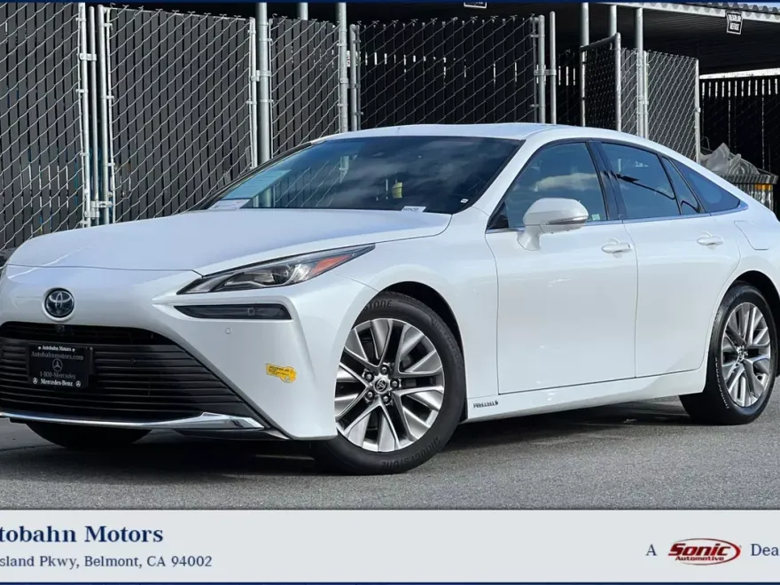 2022 Toyota Mirai XLE photo 1