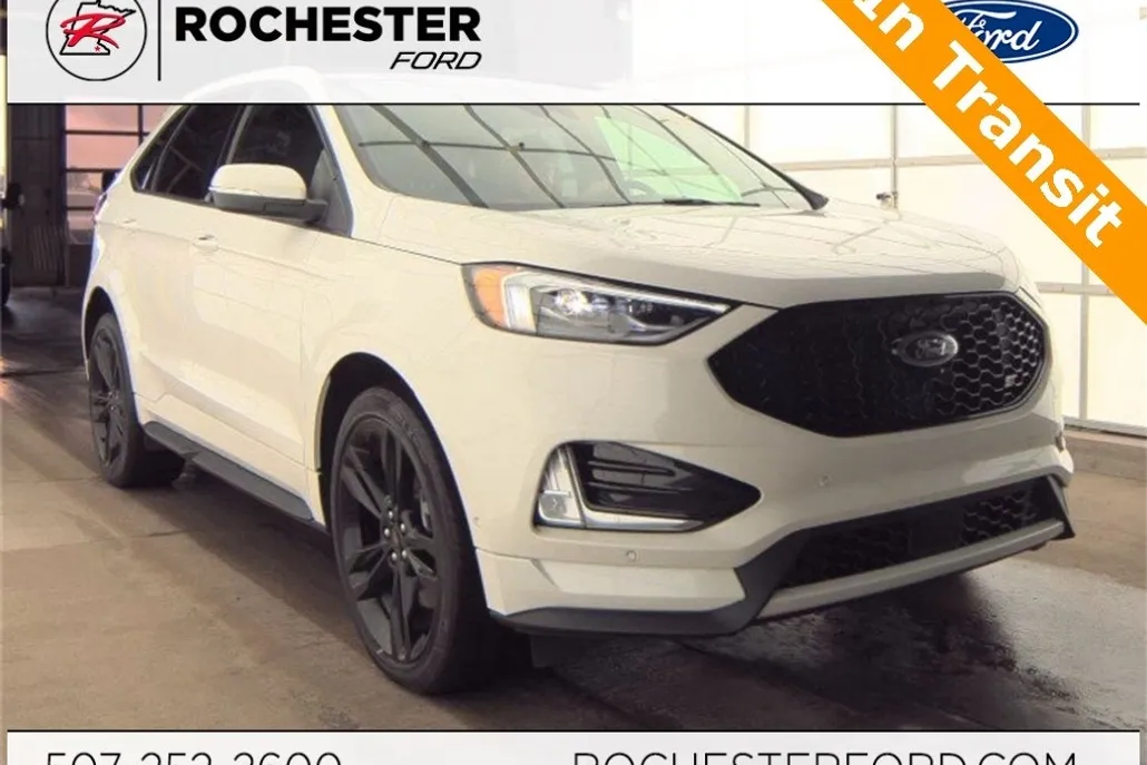2022 Ford Edge ST photo 1