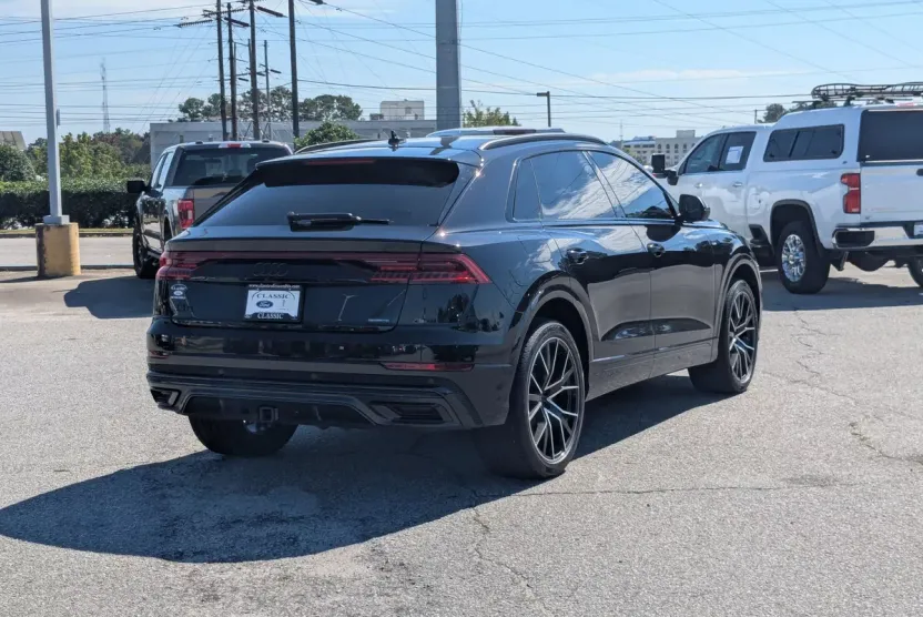 2021 Audi Q8 line Premium Plus photo 1