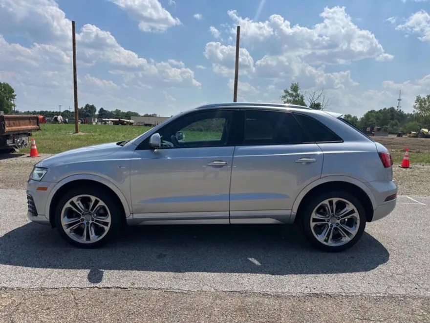 2018 Audi Q3 Premium photo 1
