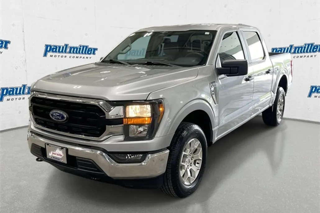 2023 Ford F-150 XLT photo 1