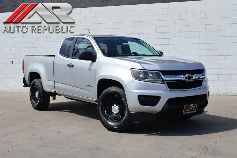 2017 Chevrolet Colorado Work Truck photo 1