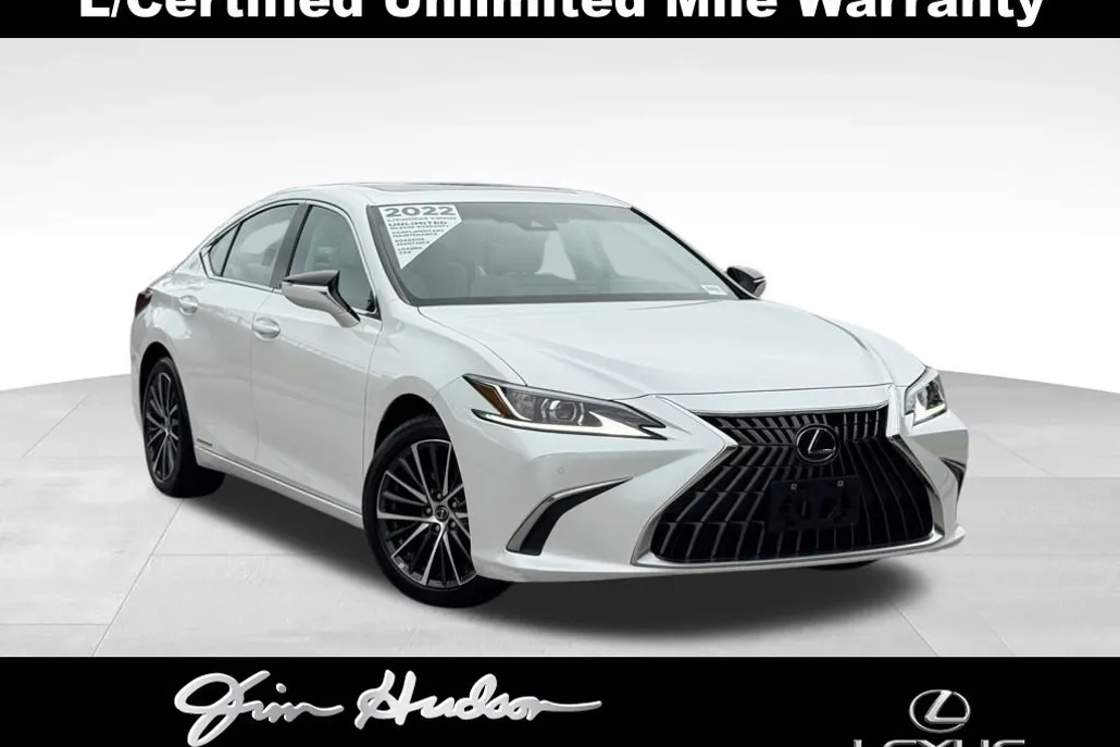 2022 Lexus ES 300h photo 1