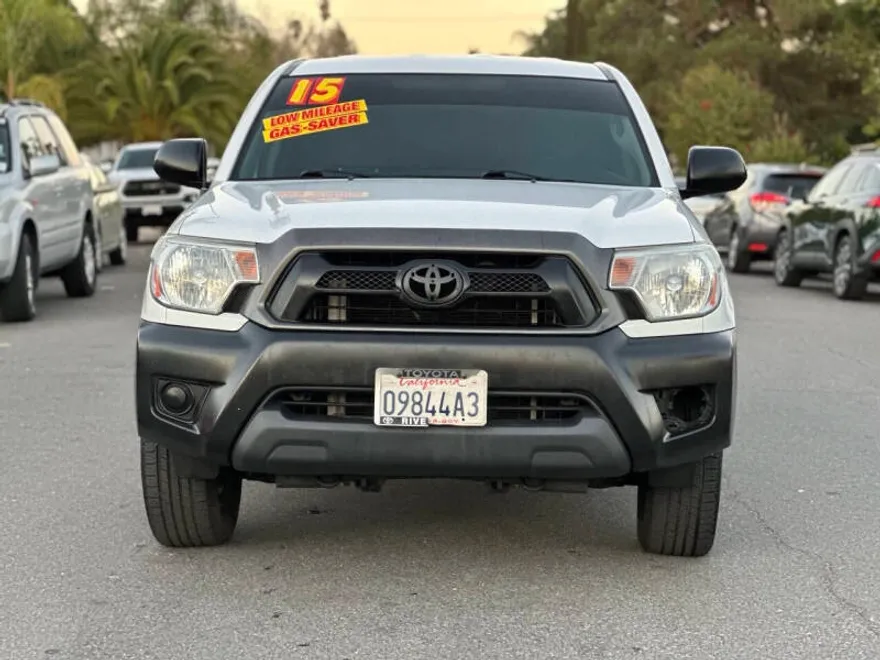 2015 Toyota Tacoma photo 1