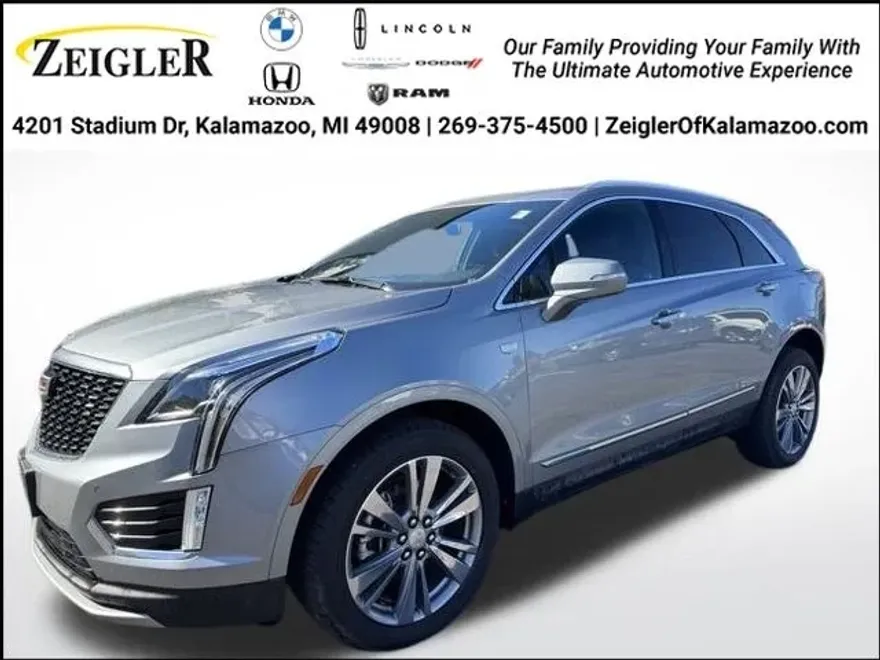 2025 Cadillac XT5 Premium Luxury photo 1