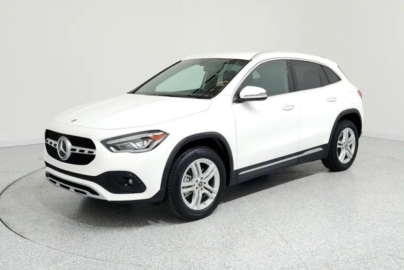 2023 Mercedes Benz GLA 250 photo 1