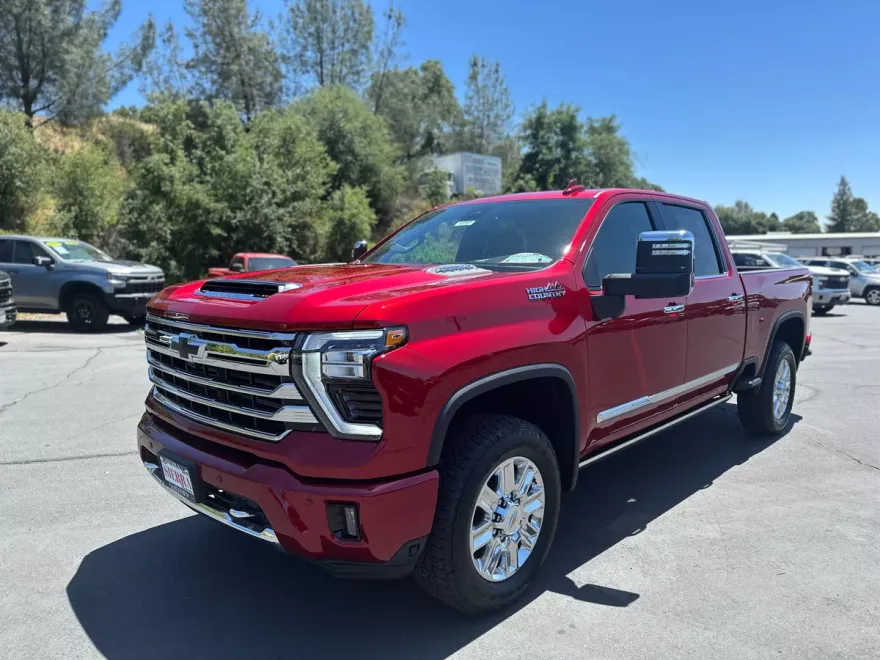 2025 Chevrolet Silverado 3500HD High Country photo 1