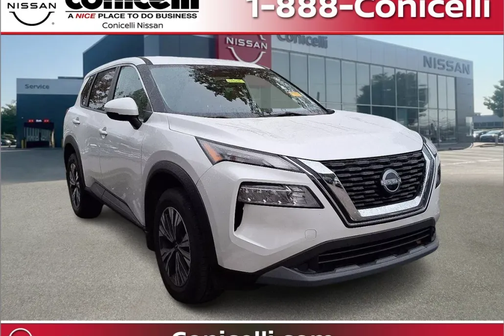 2022 Nissan Rogue SV photo 1