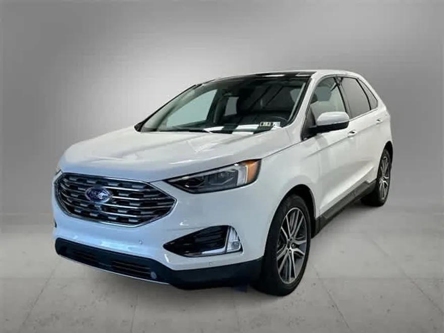 2024 Ford Edge Titanium photo 1