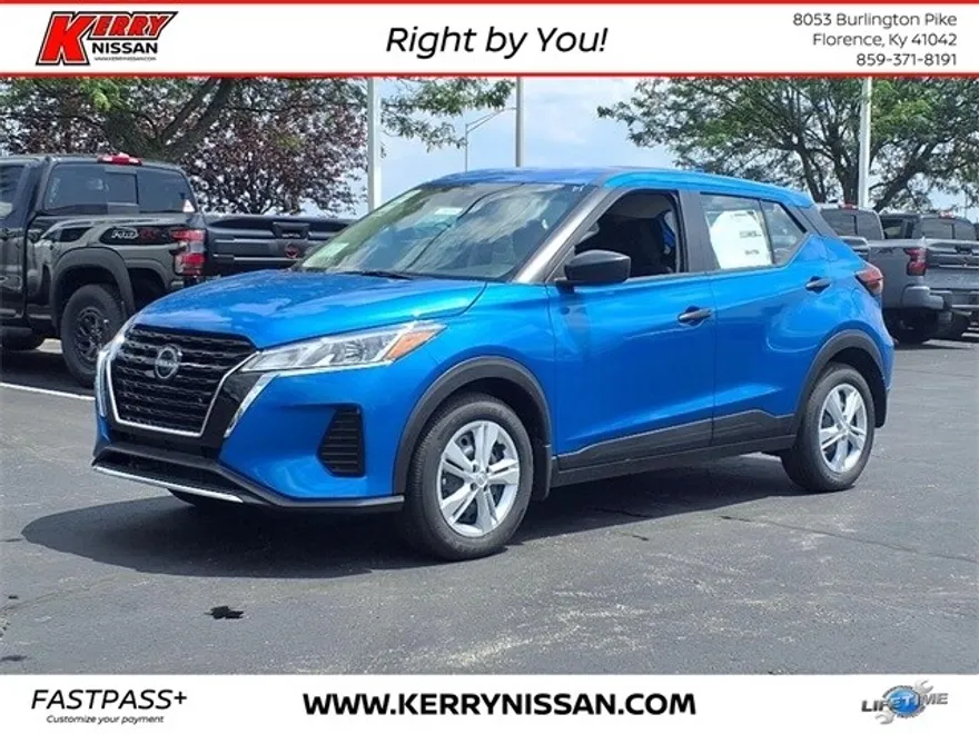 2025 Nissan Kicks Play S photo 1